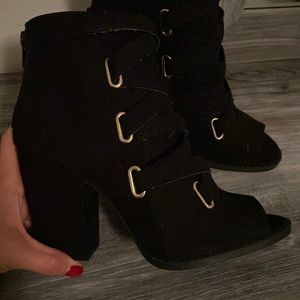 👠